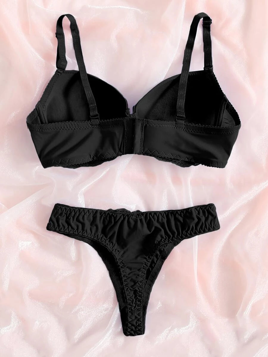 Contrast Lace Push Up Lingerie Set