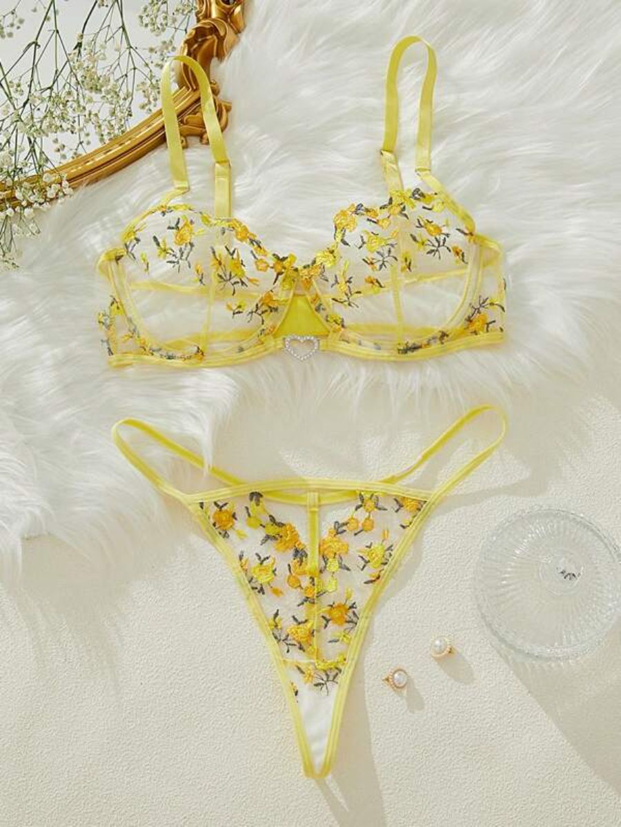 Floral Embroidery Lingerie Set