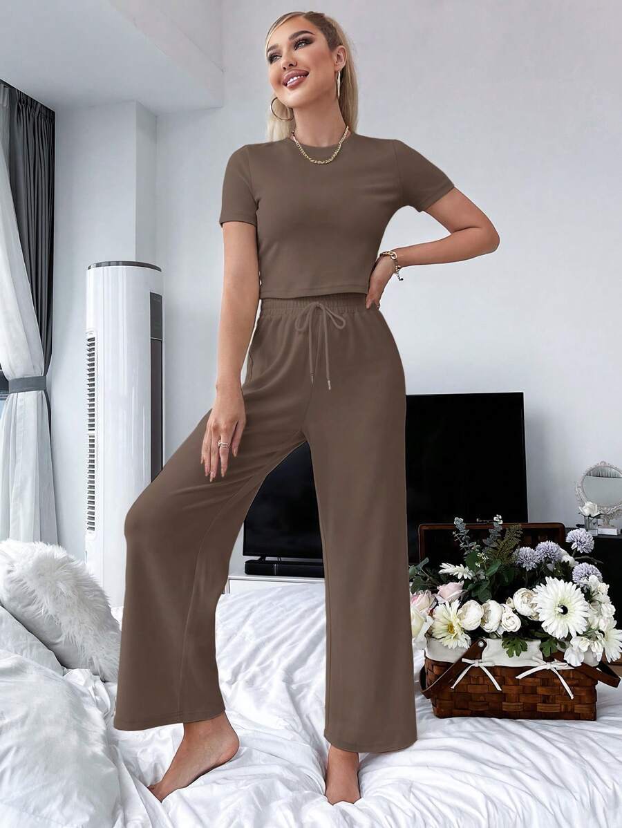 Solid Tee And Pants Lounge Set Brown